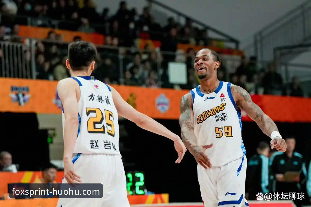 山西横扫青岛vs广厦卫冕之路：CBA季后赛首轮G2的团队战术深度解析